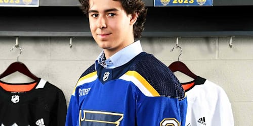 NHL prospect who collapsed during college workout has ‘zero chance of recovery,’ family says