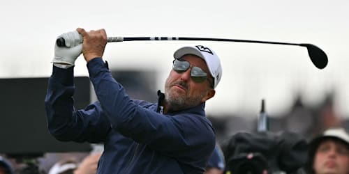 Report details 2 incidents in which Phil Mickelson made unwanted, public sexual advances