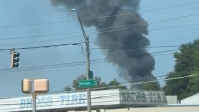 BREAKING: Plume of smoke spotted in Columbus following garage fire