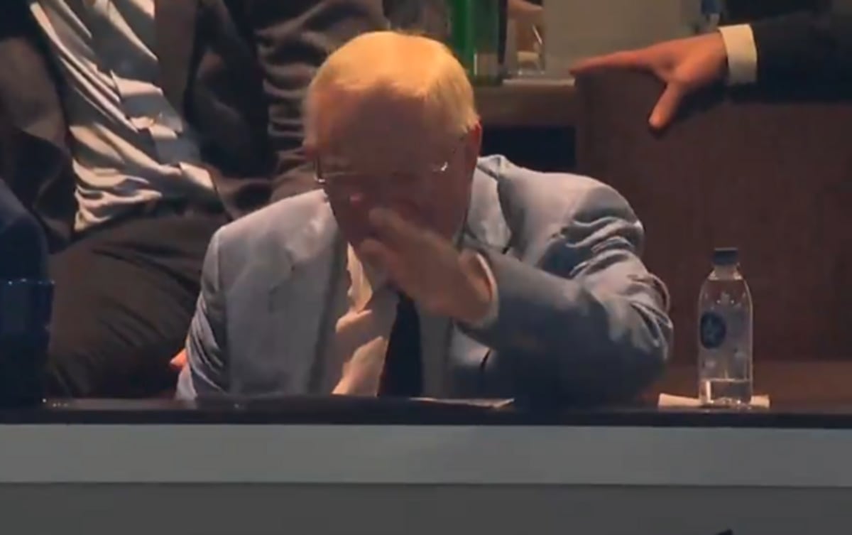 New Photo - Disgusted Jerry Jones furiously slams table as awful play ends Cowboys comeback hopes