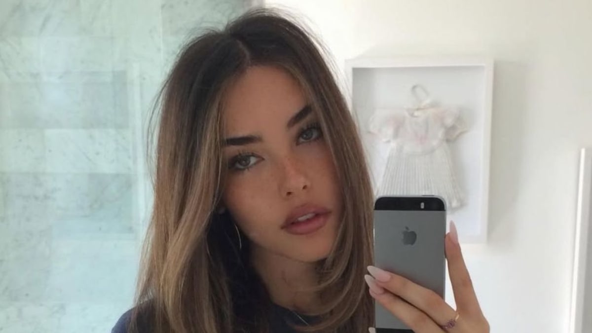 Madison Beer’s Bikini Look Pops With Polka Dots Ahead of Tour - AOL
