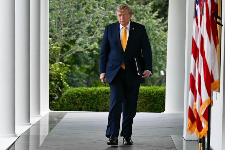 Trump's oil and gas stock trades continued during Iran war, filings show