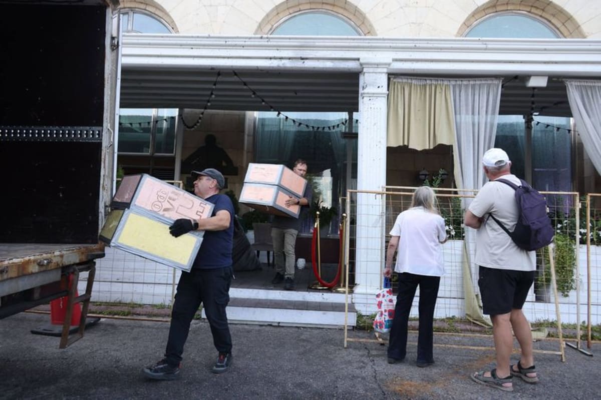 Top Russian general killed in 'birthday gift' bomb at exclusive Moscow restaurant