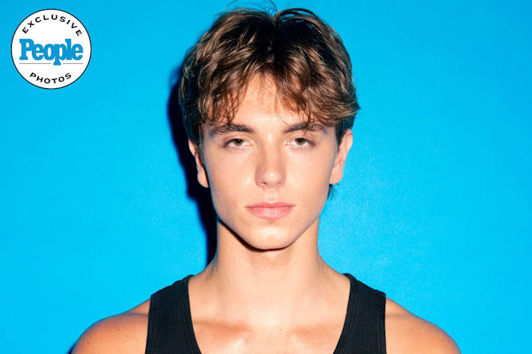 Britney Spears&rsquo; son Jayden James, 19, furthers his modeling career with major MAC Cosmetics moment