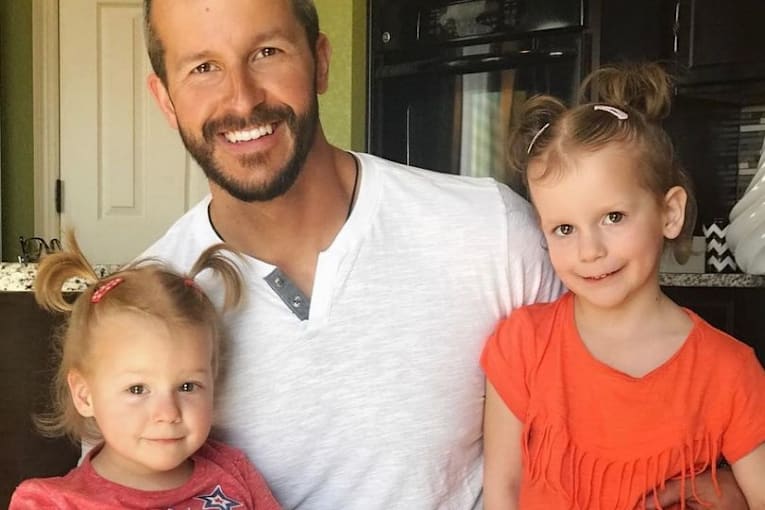 Chris Watts applies to marry new girlfriend from behind bars 8 years after killing wife and children
