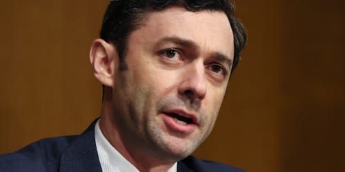 White House hits back at &lsquo;theatre kid&rsquo; Ossoff after his comments on Trump&rsquo;s relationship with 35-year-old aide