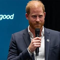 Prince Harry Jokes He's 'Not a Spring Chicken' at Surprise N.Y.C. Appearance (Exclusive) - AOL