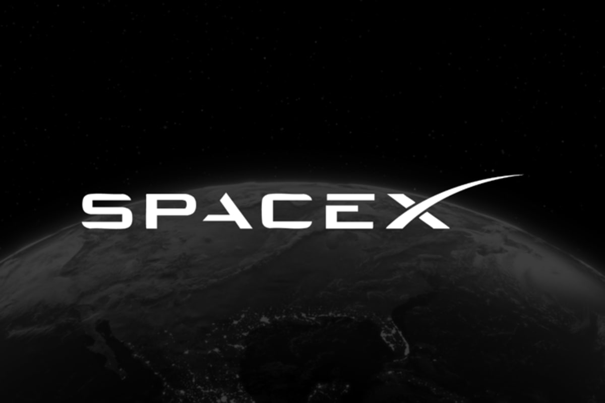 The Case for ( and Against ) Buying SpaceX Stock Right Now