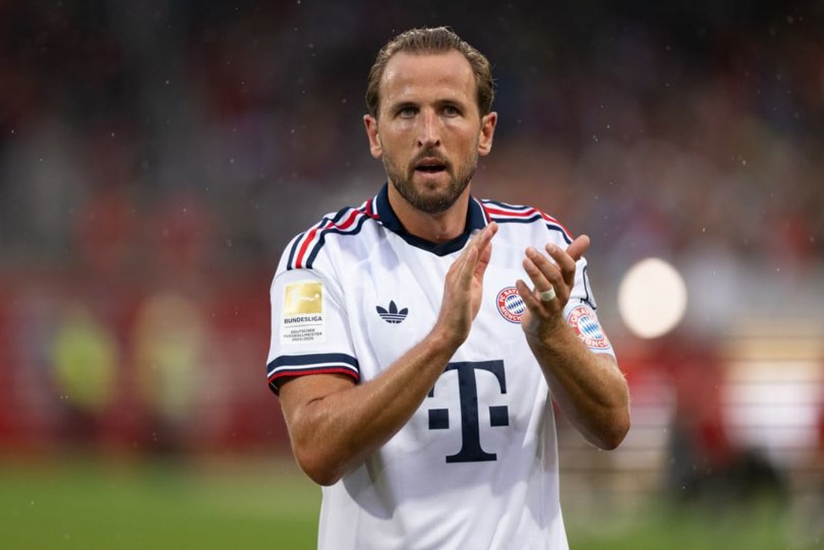 Kane akhirnya angkat Ballon d'Or — photo: aol.co.uk
