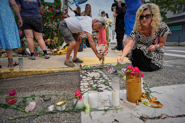 Lawmakers demand answers after 'bombshell' report about ICE officer shooting in Maine