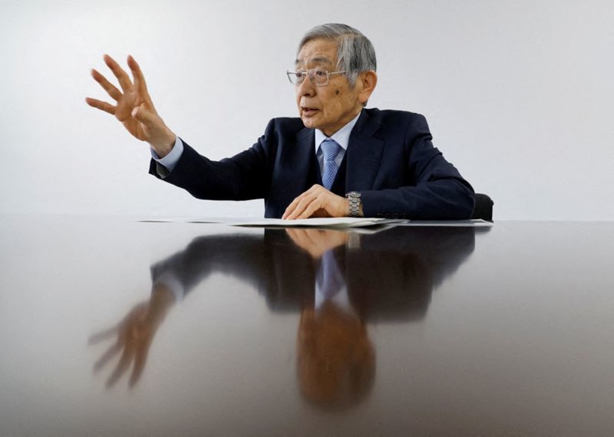 Ex-BOJ chief Kuroda backs more rate hikes, his former deputy urges caution