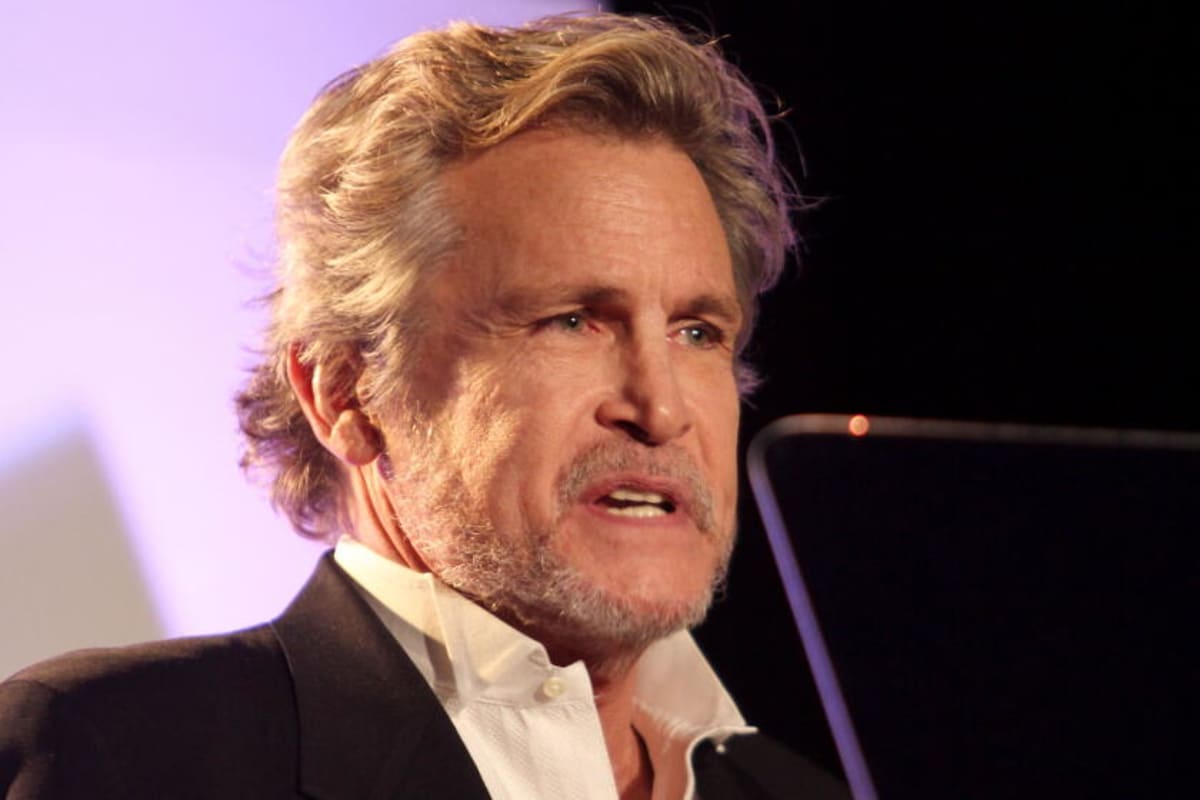 New Photo - Michael Kearns, one of Hollywood's first out gay actors, dies at 76