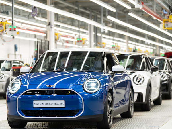EU urged to exempt UK from car rules that could be worst Brexit impact yet