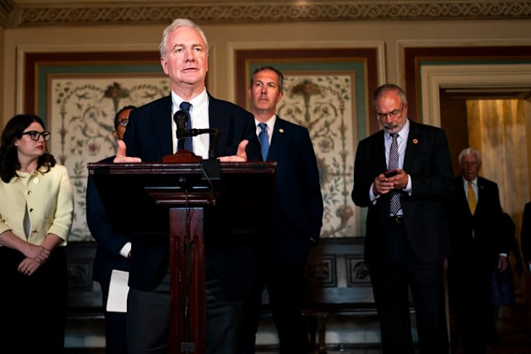 Democrats sound alarm on US-Venezuela oil deal: ‘This isn’t a win’