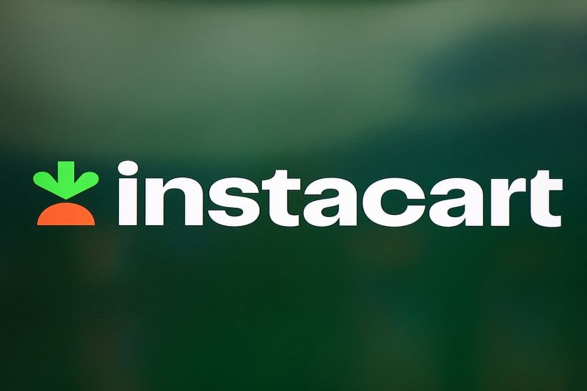 DoorDash in talks to buy Instacart in roughly $17 billion deal, source ...