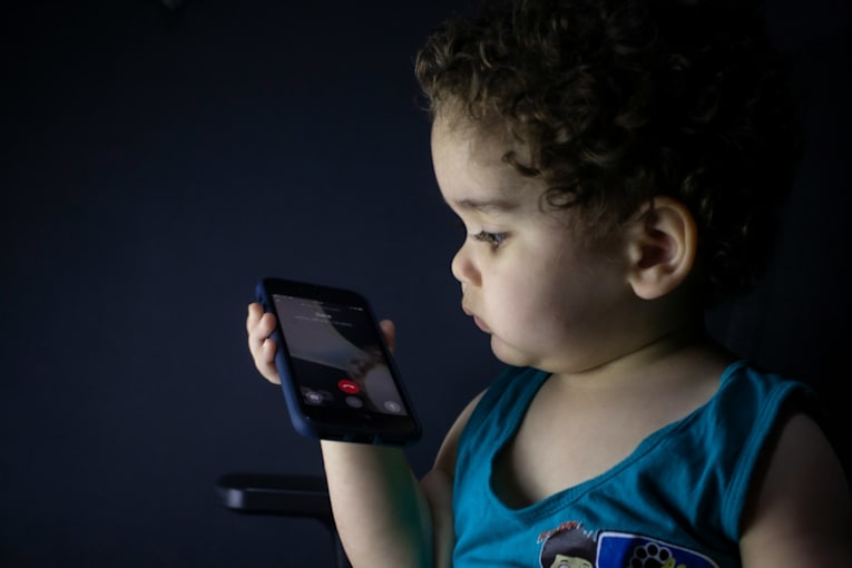 9 developmental risks of screen time before age 2
