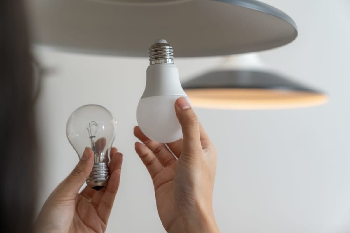 Led Bulbs In House Your LED Bulbs Are Supposed to Last for Years — So Why Do They Keep ...