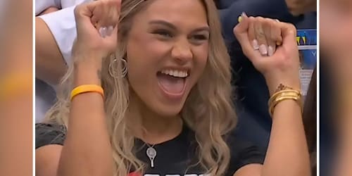 A woman went viral for dancing at the US Open. It turns out she’s famous — and so is her dad
