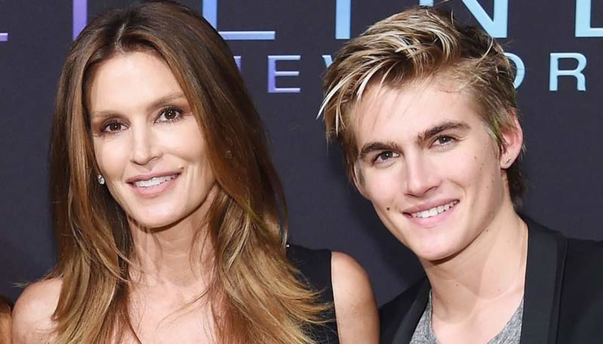 Iconic Supermodel Cindy Crawford s Son Tragically Dies At 27 AOL Iconic Supermodel Cindy Crawford s Son Tragically Dies At 27 AOL