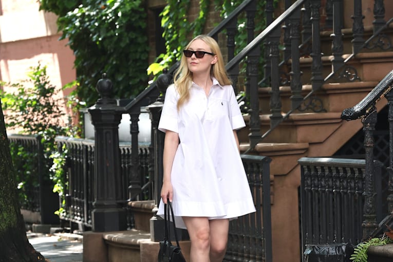 Dakota Fanning&rsquo;s shirtdress is loose, slimming and basically made for mild autumn days