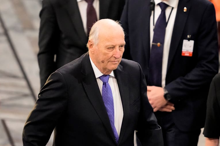 The health of Norway's King Harald deteriorated over the weekend but he is stable now