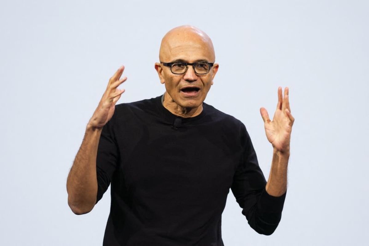 Microsoft plans huge deployment of its own AI chips, with an eye on ...