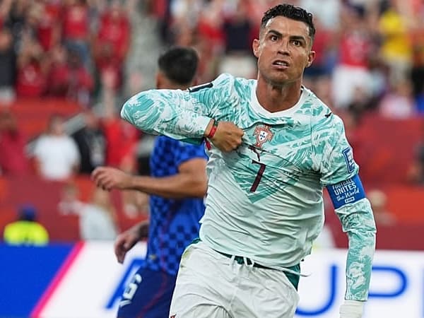 Hat er "Bismillah“ gesagt? Ronaldos Elfmeter-Flüstern löst weltweite Debatte aus