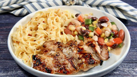 This 'unbelievable' chicken recipe has almost 2,000 5-star reviews