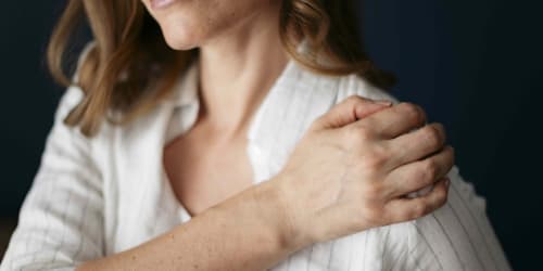 What is frozen shoulder? The painful condition that can develop for no obvious reason